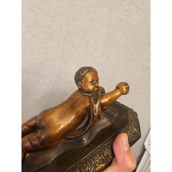 Bronze‎ Crawling Baby Signed Della Robbia Italian Bronze Laying Cherub on Pillow - Picture 3 of 9